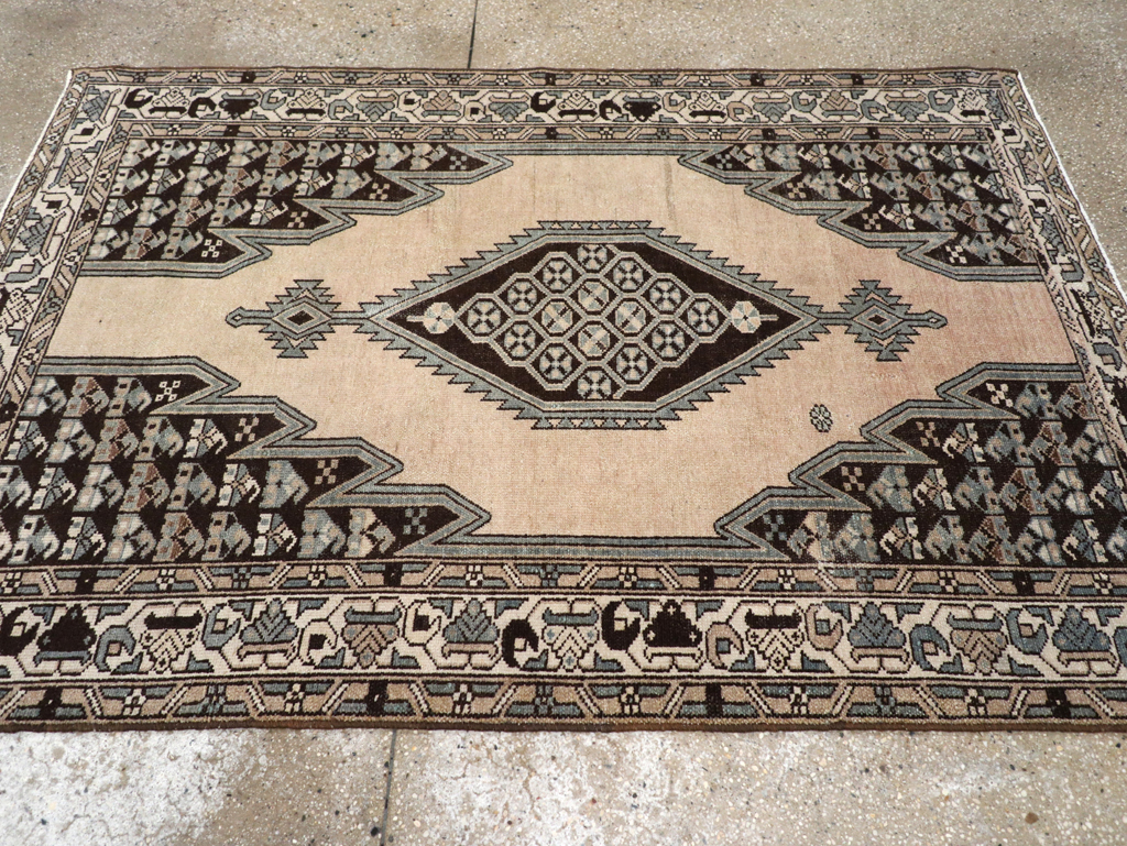 Antique Persian Malayer Rug, No.21261 - Galerie Shabab