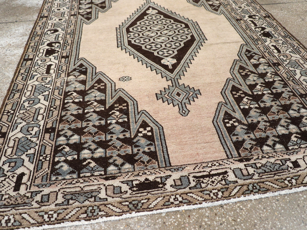Antique Persian Malayer Rug, No.21261 - Galerie Shabab