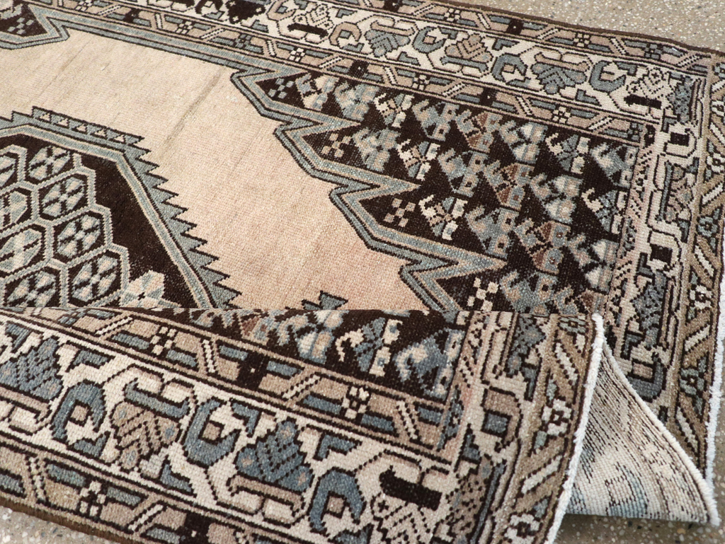 Antique Persian Malayer Rug, No.21261 - Galerie Shabab