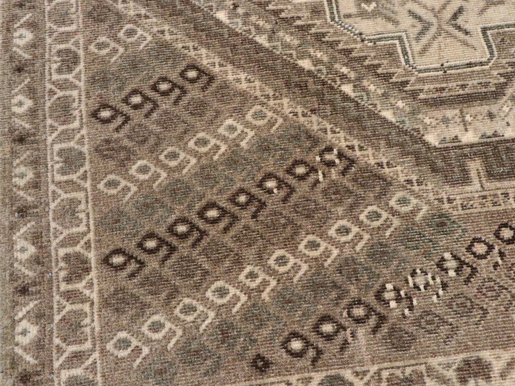 Antique Persian Afshar Rug, No.21276 - Galerie Shabab