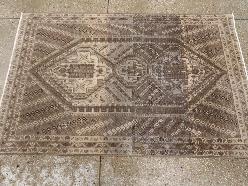 Antique Persian Afshar Rug, No.21276 - Galerie Shabab