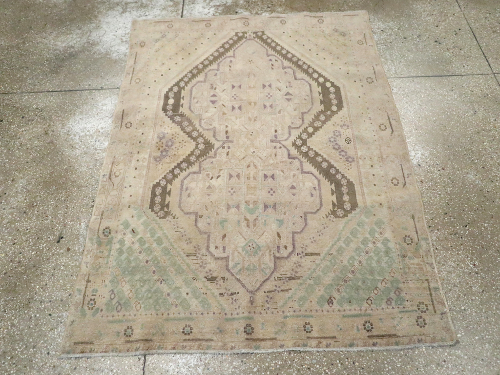 Vintage Persian Afshar Rug, No.21282 - Galerie Shabab
