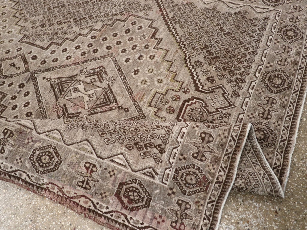 Vintage Persian Afshar Rug, No.21309 - Galerie Shabab