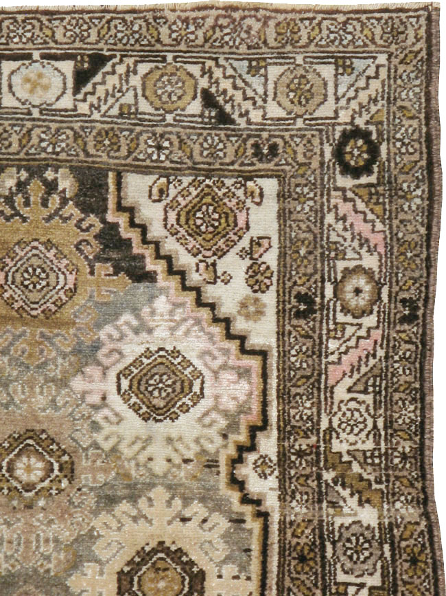Vintage Persian Northwest Rug, No.21320 - Galerie Shabab