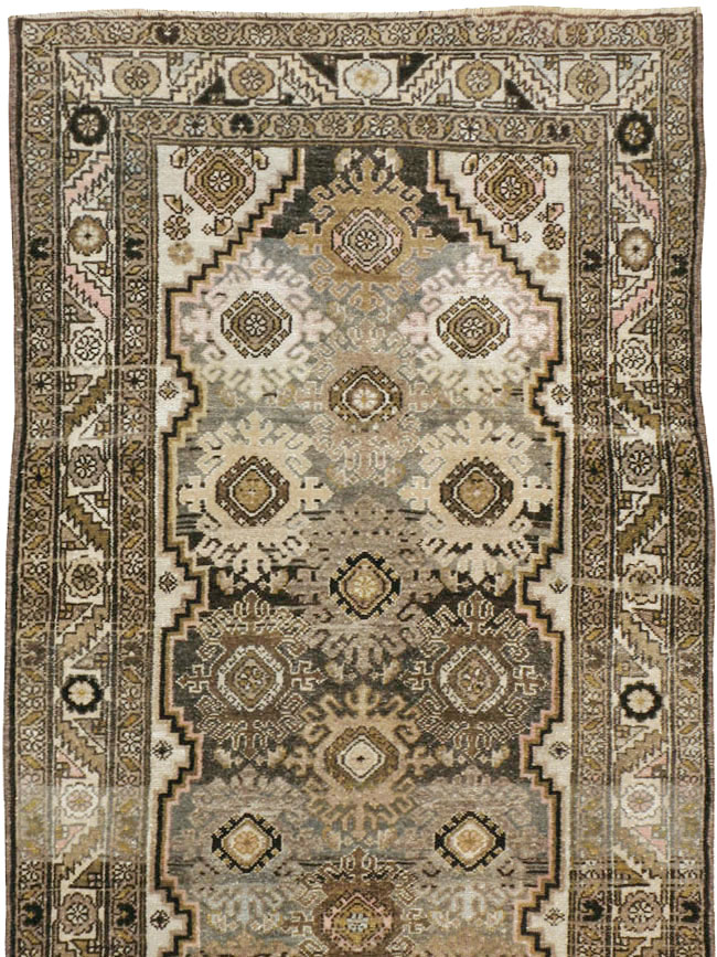 Vintage Persian Northwest Rug, No.21320 - Galerie Shabab