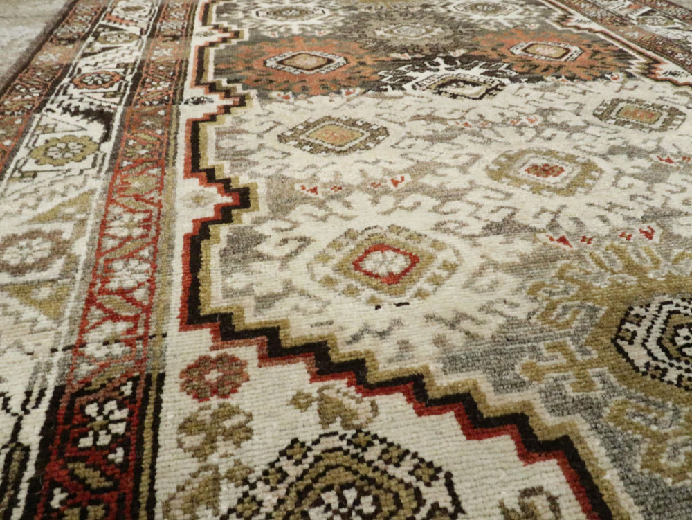 Vintage Persian Northwest Rug, No.21320 - Galerie Shabab