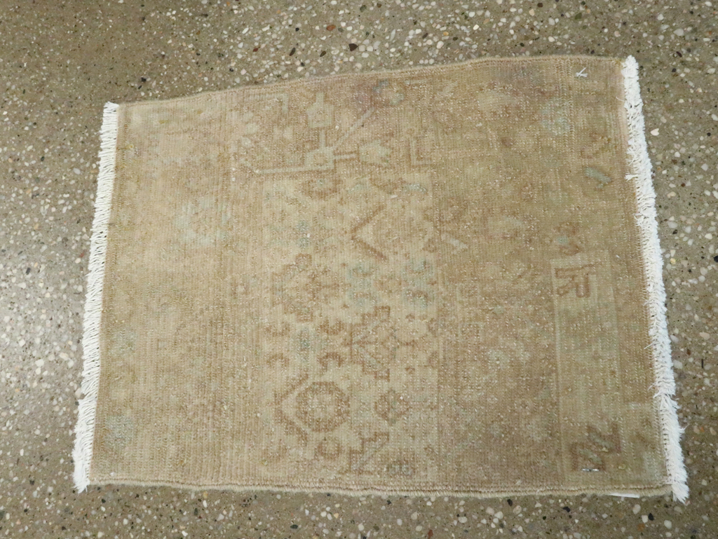 Vintage Persian Malayer Sampler Throw Rug, No.21330 - Galerie Shabab