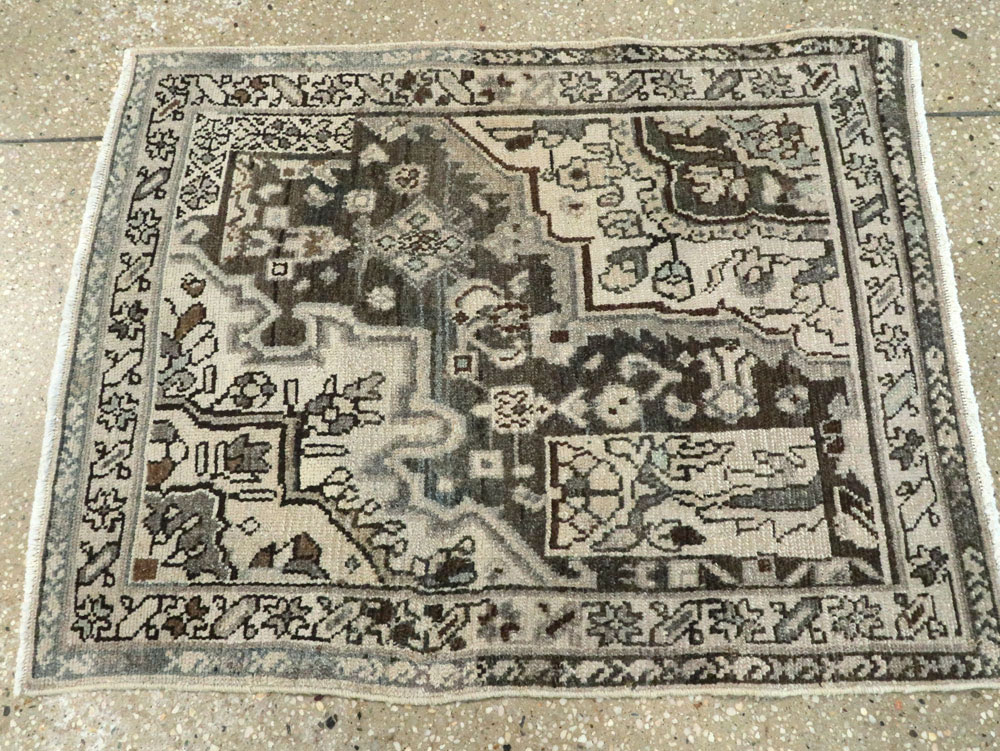 Vintage Persian Malayer Sampler Rug, No.21336 - Galerie Shabab