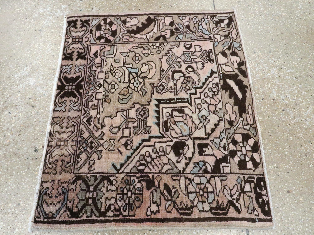 Vintage Persian Malayer Sampler Rug, No.21346 - Galerie Shabab