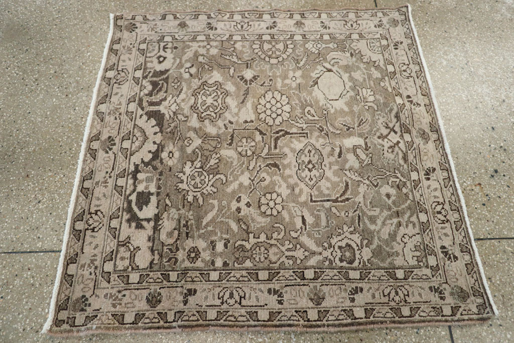 Vintage Malayer Square Rug, No.21372 - Galerie Shabab