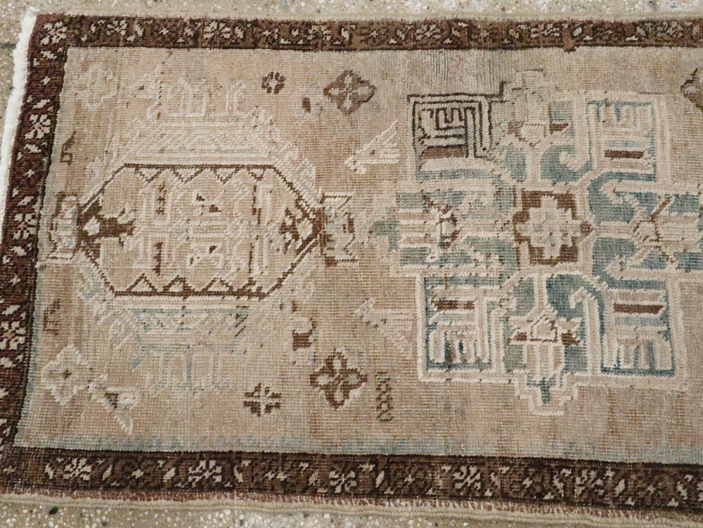 Vintage Persian Karajeh Runner, No.21374 - Galerie Shabab