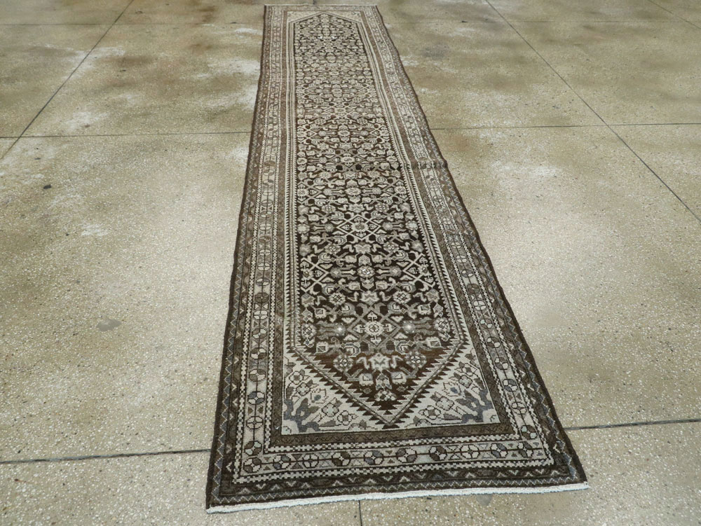 Vintage Persian Malayer Runner, No.21375 - Galerie Shabab