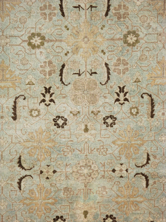 Antique Persian Tabriz Carpet, No.21385 - Galerie Shabab
