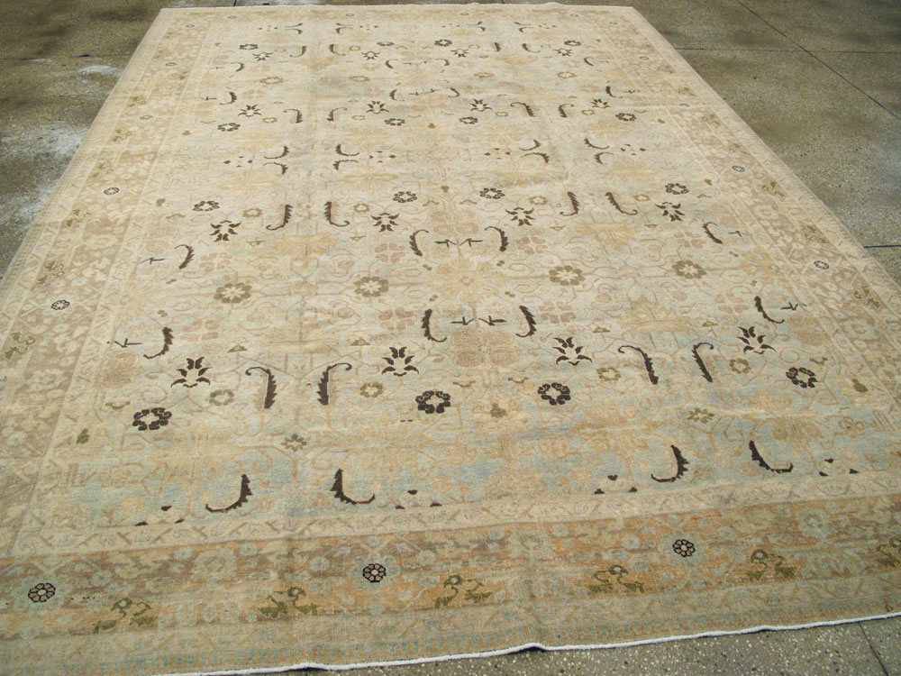 Antique Persian Tabriz Carpet, No.21385 - Galerie Shabab