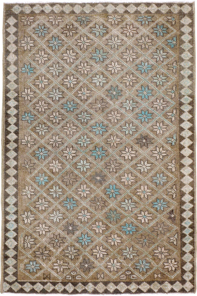 Vintage Tabriz Rug, No.21400 - Galerie Shabab