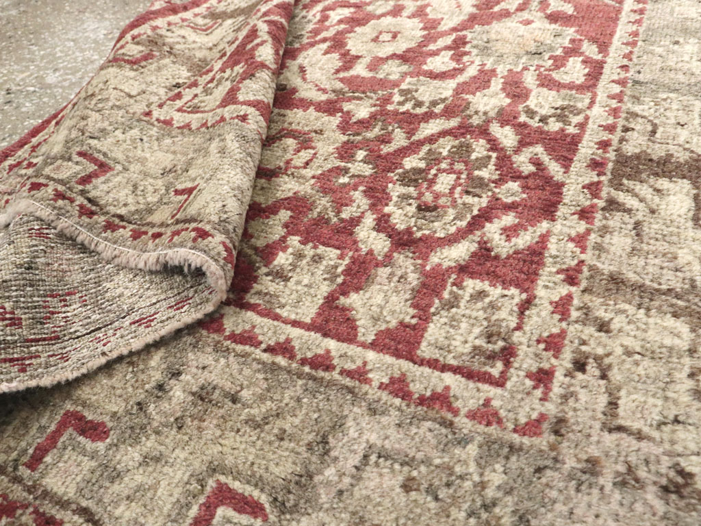 Antique Turkish Ghiordes Rug, No.21409 - Galerie Shabab