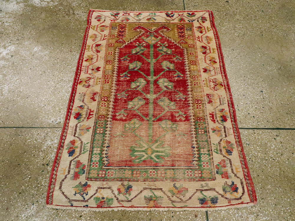 Antique Turkish Oushak Rug, No.21412 - Galerie Shabab