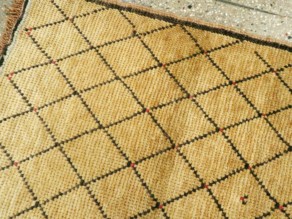 Vintage Turkish Anatolian Rug, No.21424 - Galerie Shabab