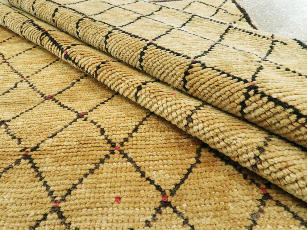 Vintage Turkish Anatolian Rug, No.21424 - Galerie Shabab