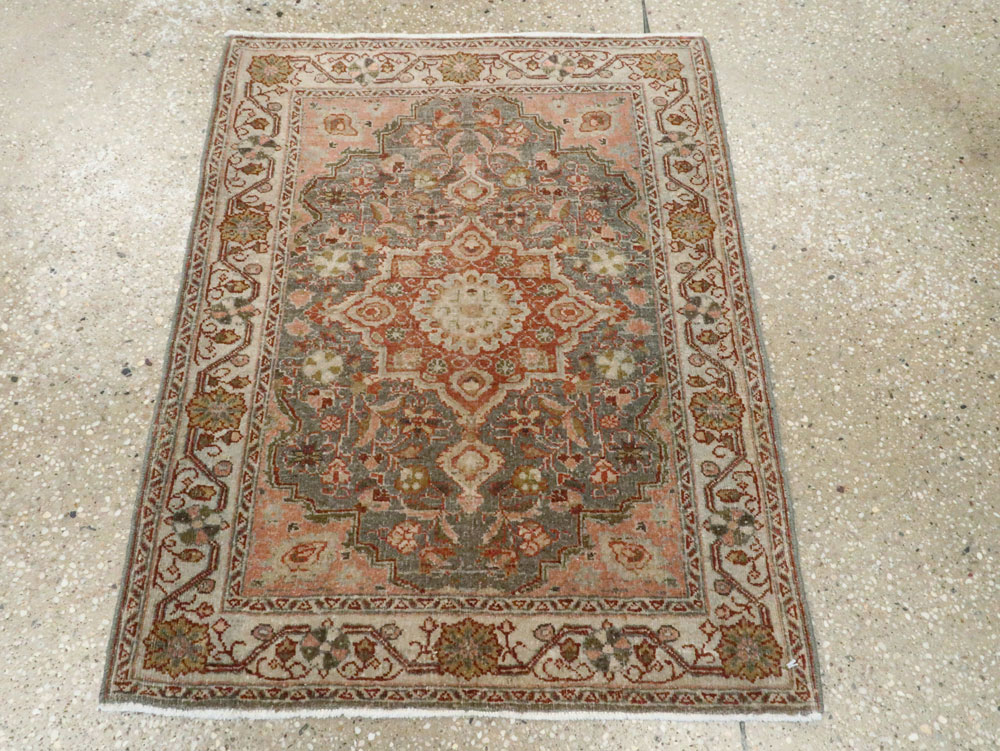 Vintage Persian Sarouk Rug, No.21428 - Galerie Shabab