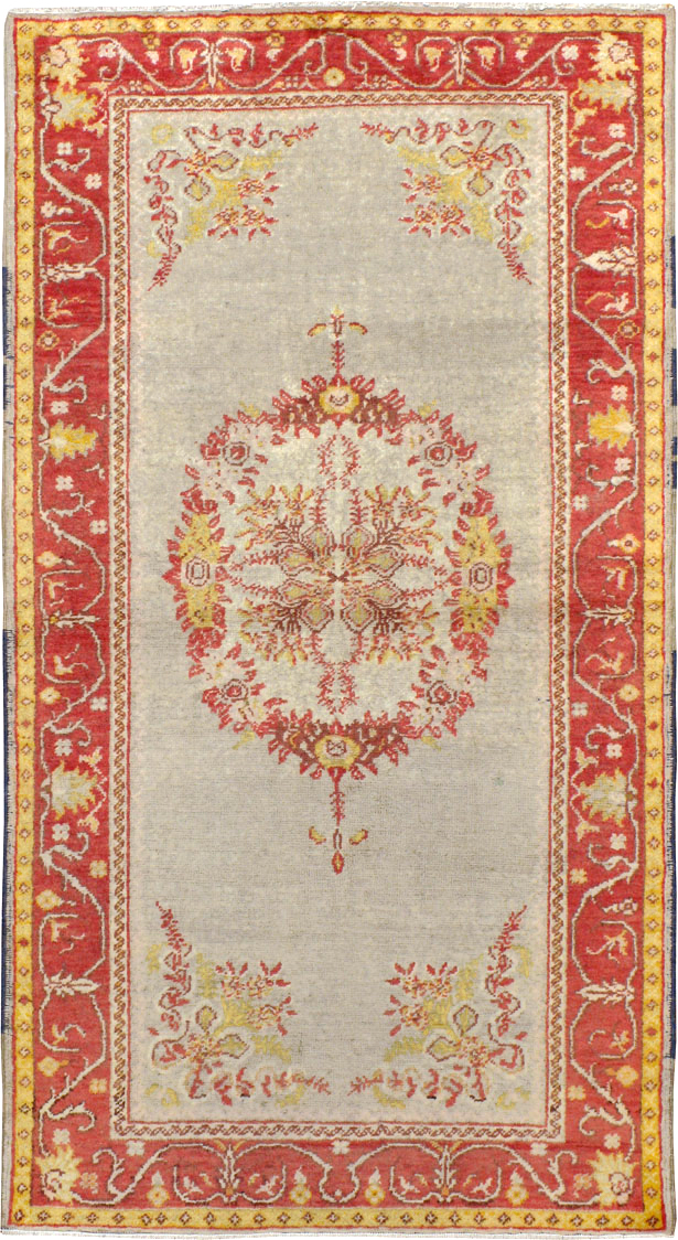 Antique Turkish Oushak Rug, No.21429 - Galerie Shabab