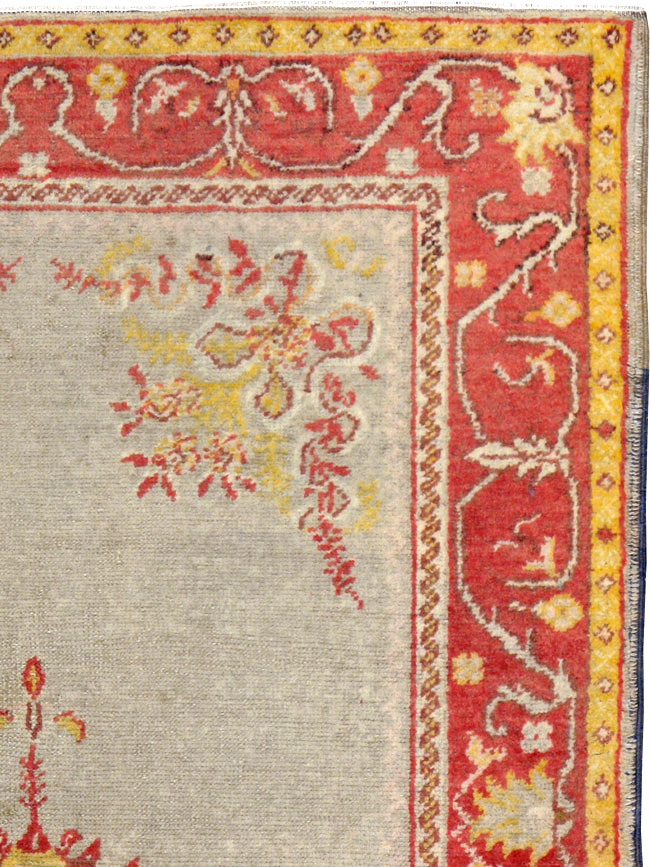Antique Turkish Oushak Rug, No.21429 - Galerie Shabab