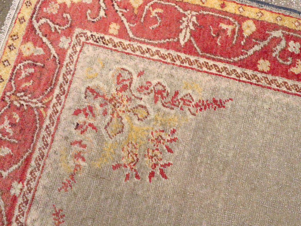 Antique Turkish Oushak Rug, No.21429 - Galerie Shabab