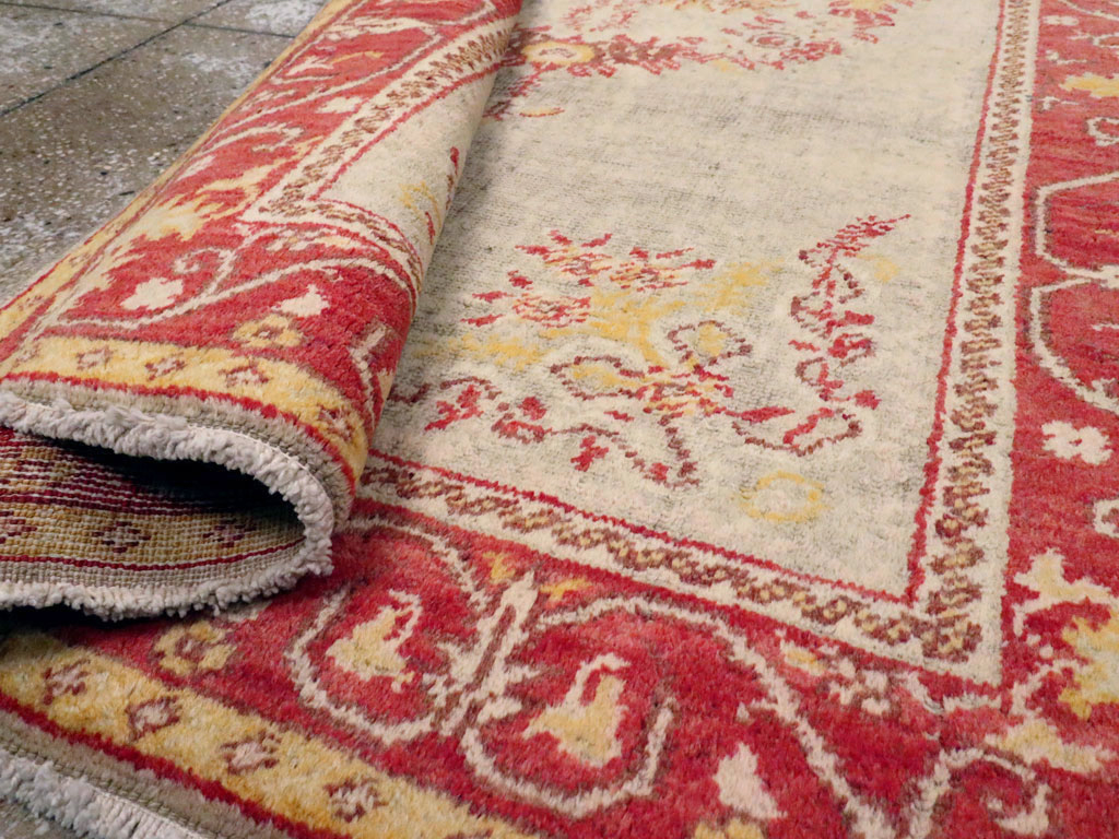 Antique Turkish Oushak Rug, No.21429 - Galerie Shabab