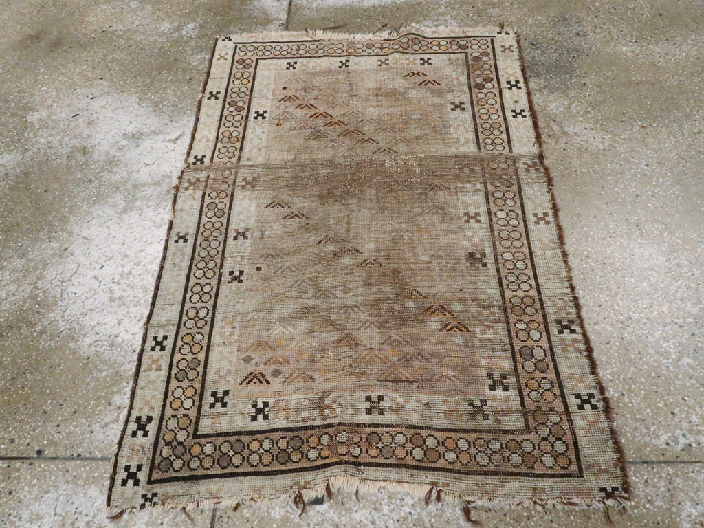 Antique Persian Kurdish Rug, No.21430 - Galerie Shabab