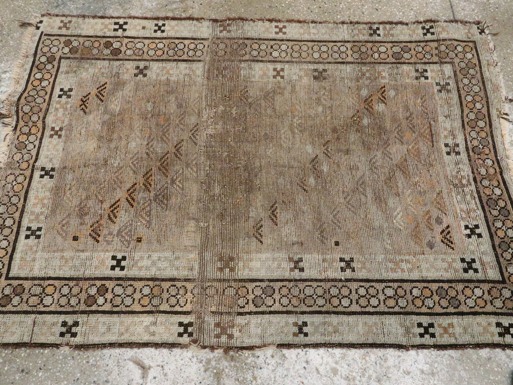 Antique Persian Kurdish Rug, No.21430 - Galerie Shabab