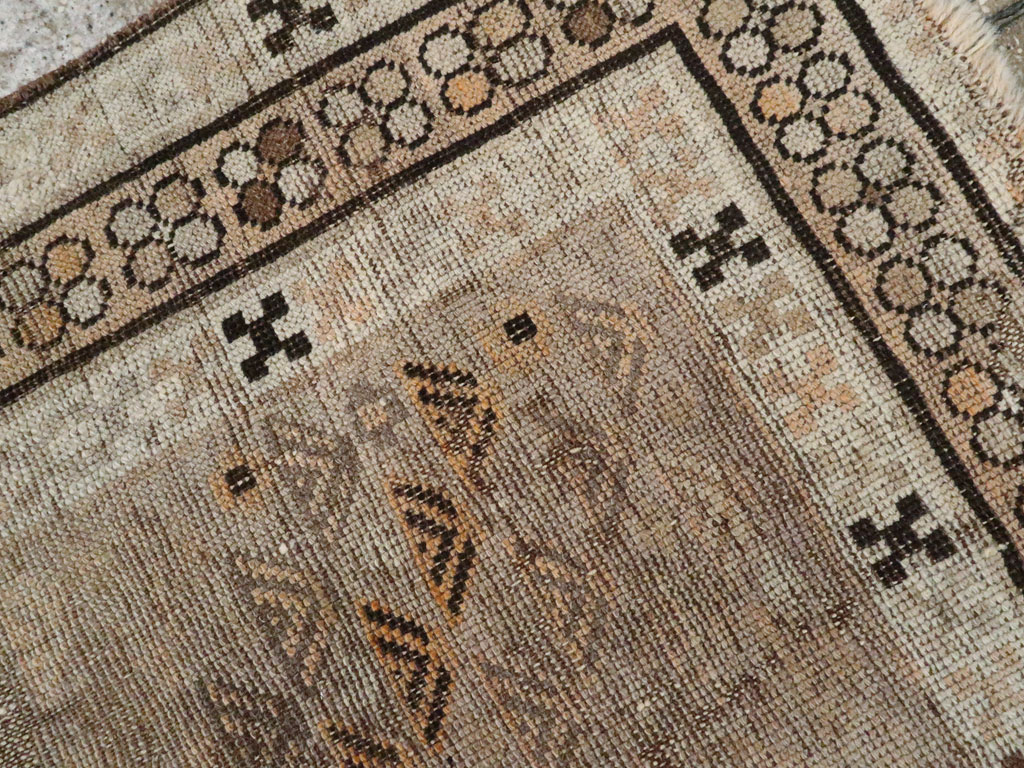 Antique Persian Kurdish Rug, No.21430 - Galerie Shabab