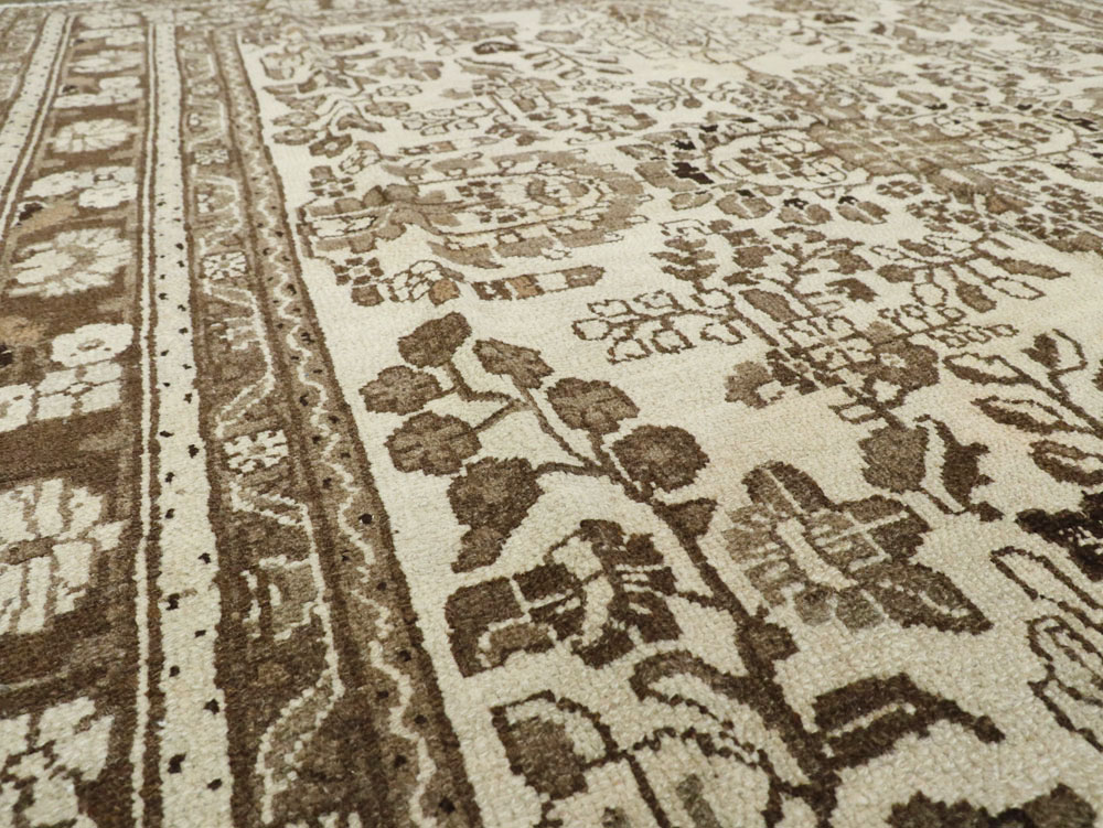 Vintage Persian Hamadan Square Rug, No.21432 - Galerie Shabab