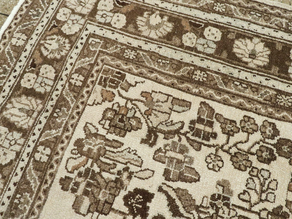 Vintage Persian Hamadan Square Rug, No.21432 - Galerie Shabab