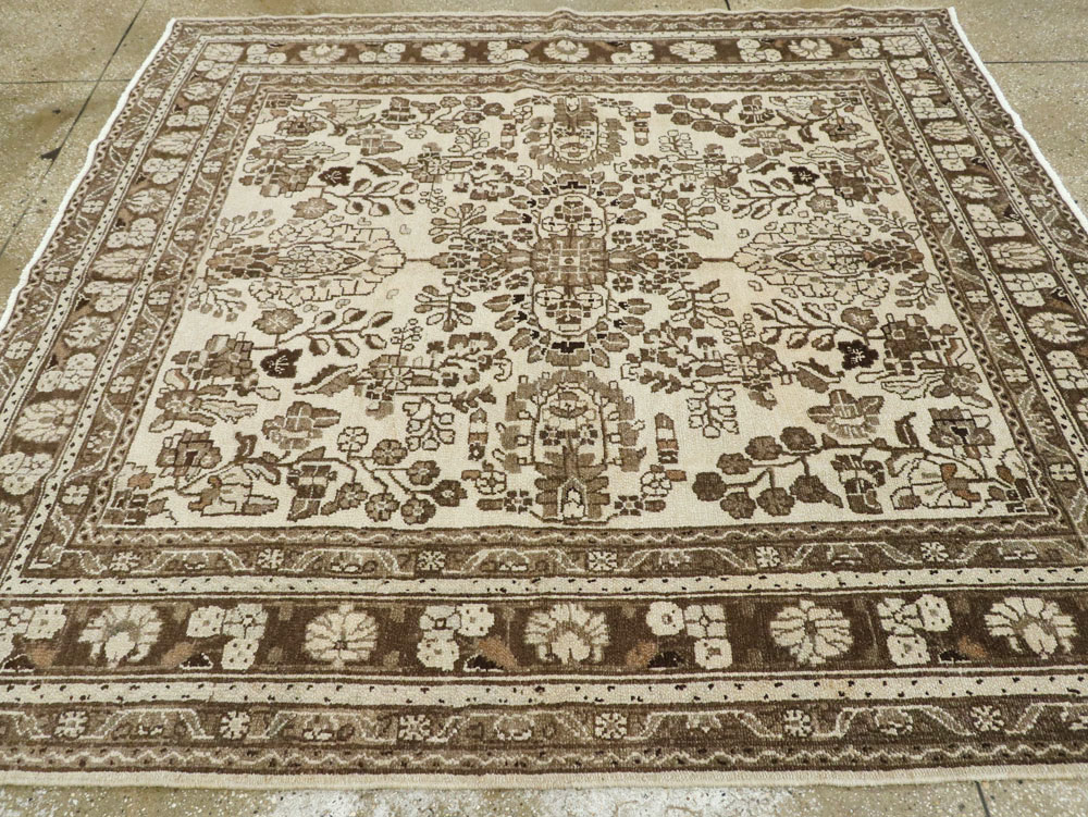 Vintage Persian Hamadan Square Rug, No.21432 - Galerie Shabab