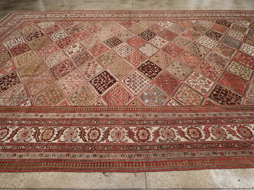 Antique Persian Malayer Carpet, No.21433 - Galerie Shabab