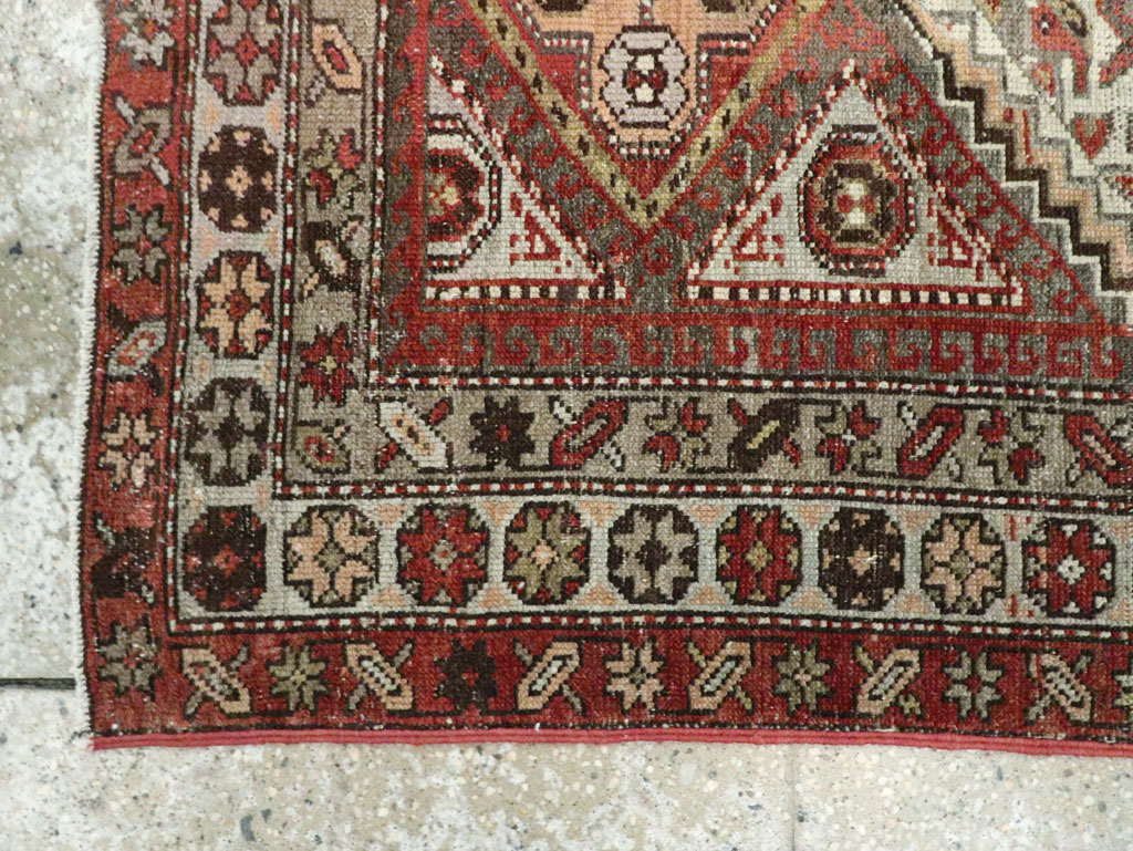 Antique Persian Malayer Rug, No.21449 - Galerie Shabab