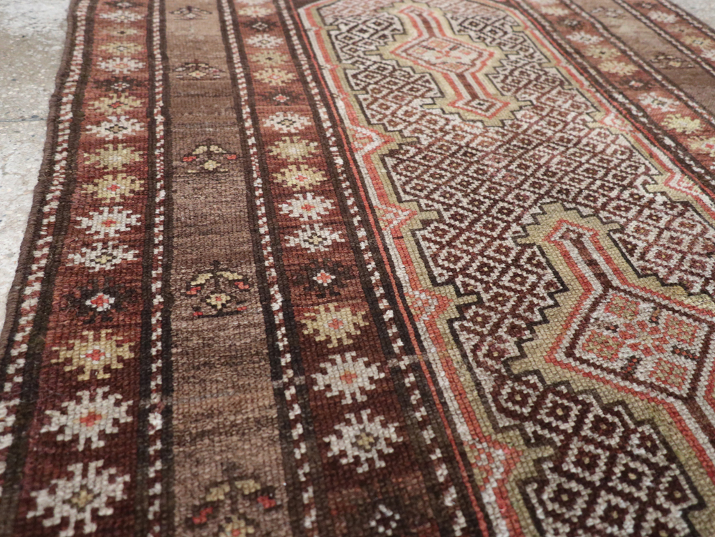 Antique Persian Kurdish Rug, No.21454 - Galerie Shabab