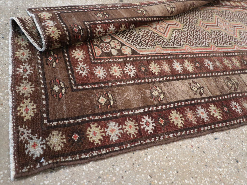 Antique Persian Kurdish Rug, No.21454 - Galerie Shabab