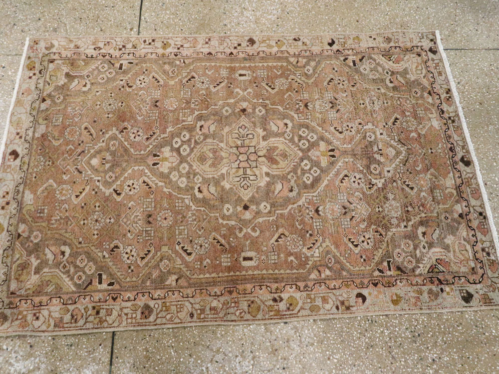 Antique Persian Malayer Rug, No.21459 - Galerie Shabab