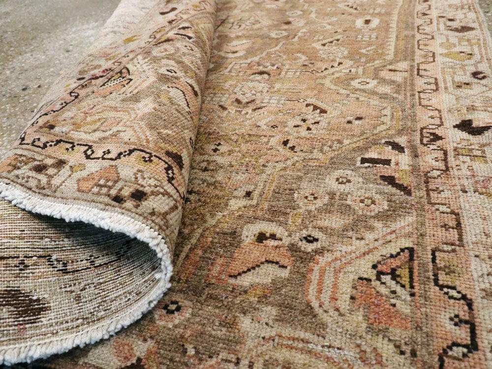 Antique Persian Malayer Rug, No.21459 - Galerie Shabab