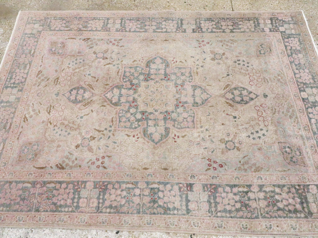 Vintage Persian Tabriz Accent Rug, No.21470 - Galerie Shabab