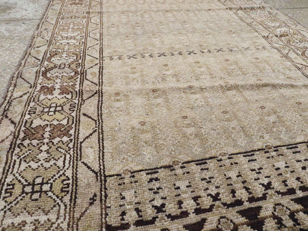 Antique Kurdish Rug, No.21475 - Galerie Shabab