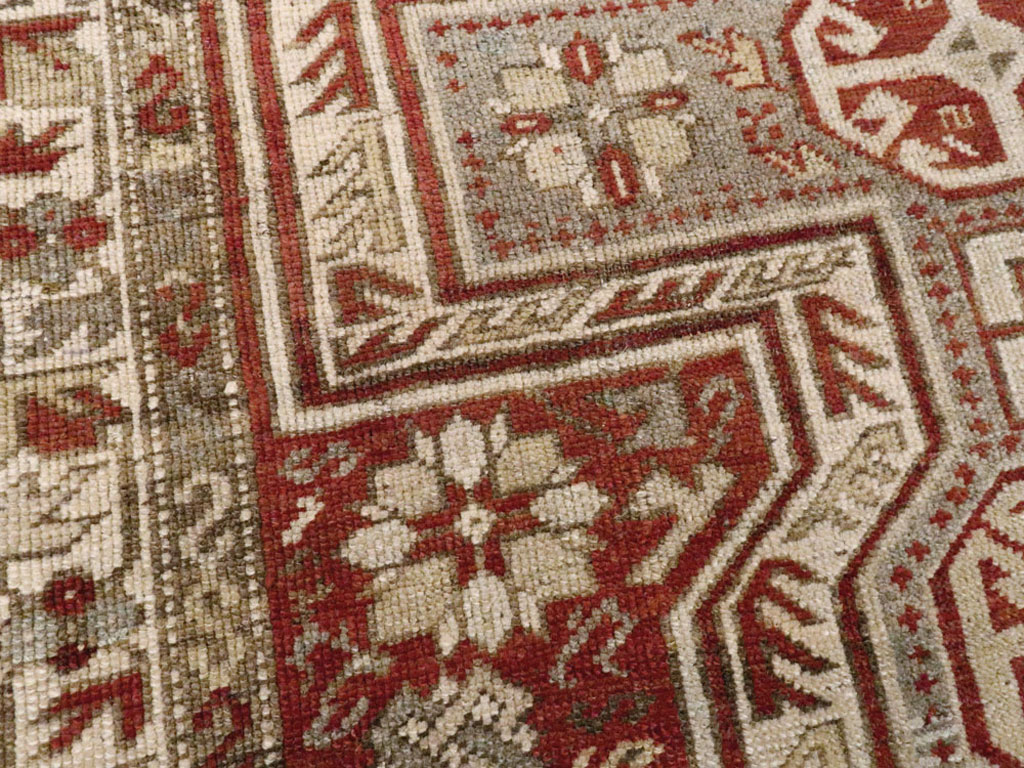 Antique Persian Kurdish Rug, No.21476 - Galerie Shabab