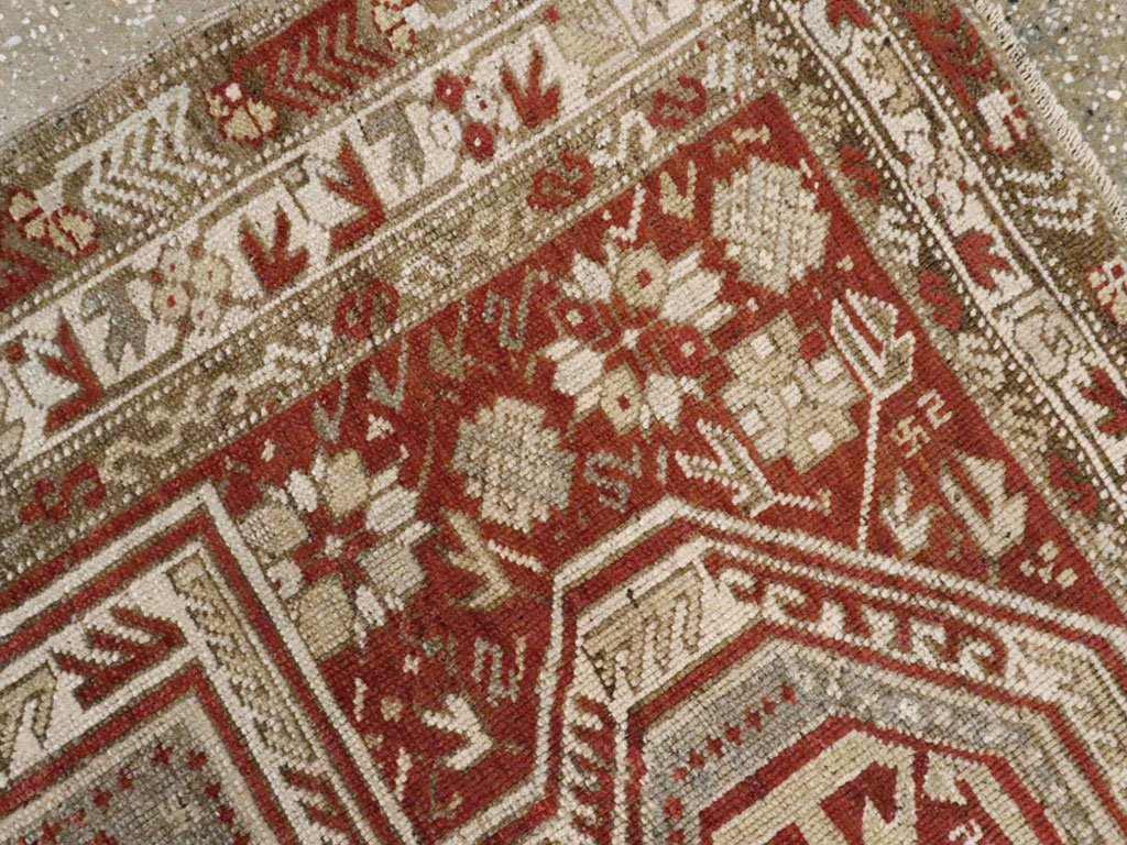 Antique Persian Kurdish Rug, No.21476 - Galerie Shabab