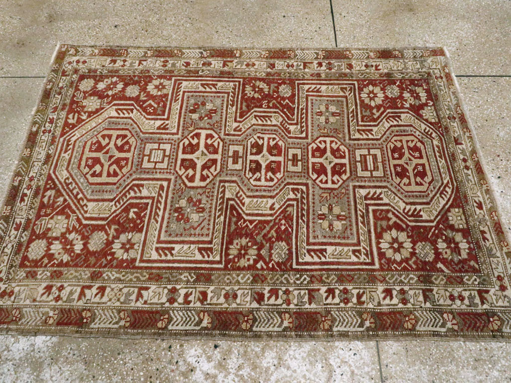 Antique Persian Kurdish Rug, No.21476 - Galerie Shabab