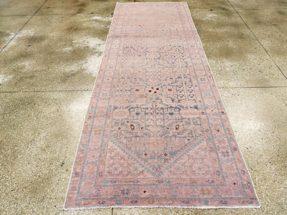 Antique Malayer Runner, No.21504 - Galerie Shabab