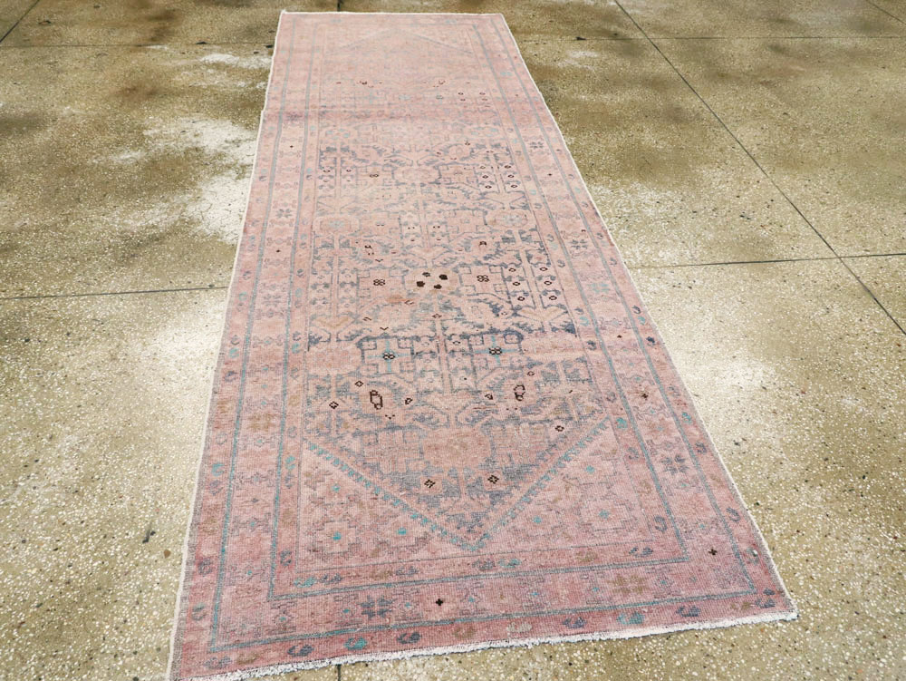 Antique Malayer Runner, No.21504 - Galerie Shabab