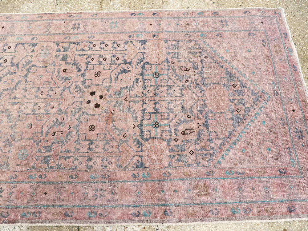 Antique Malayer Runner, No.21504 - Galerie Shabab