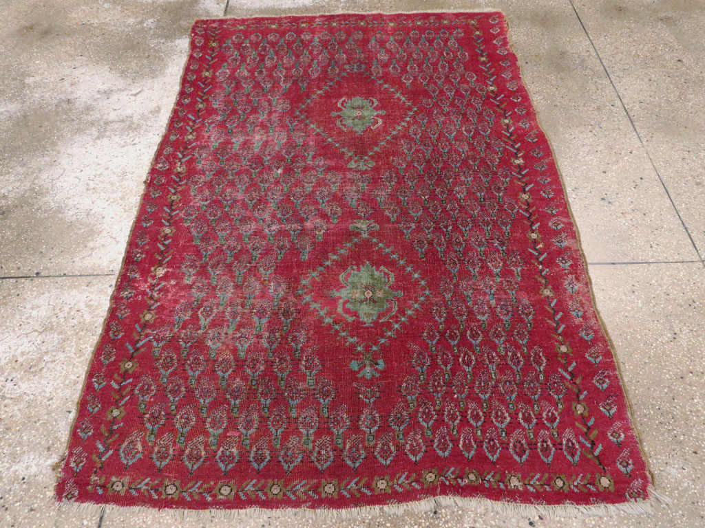 Antique Ghiordes Distressed Rug, No.21510 - Galerie Shabab
