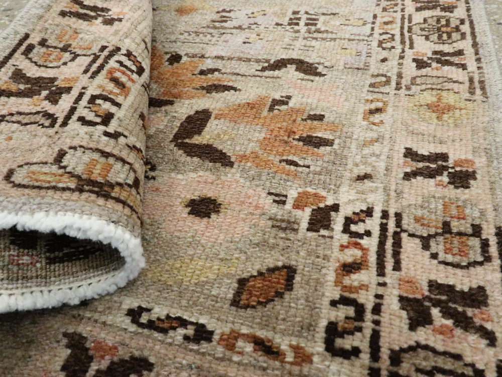 Antique Persian Kurdish Rug, No.21515 - Galerie Shabab